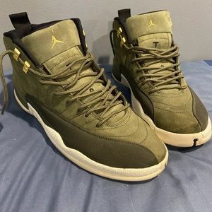 Air Jordan 12 Chris Paul Class of 2003